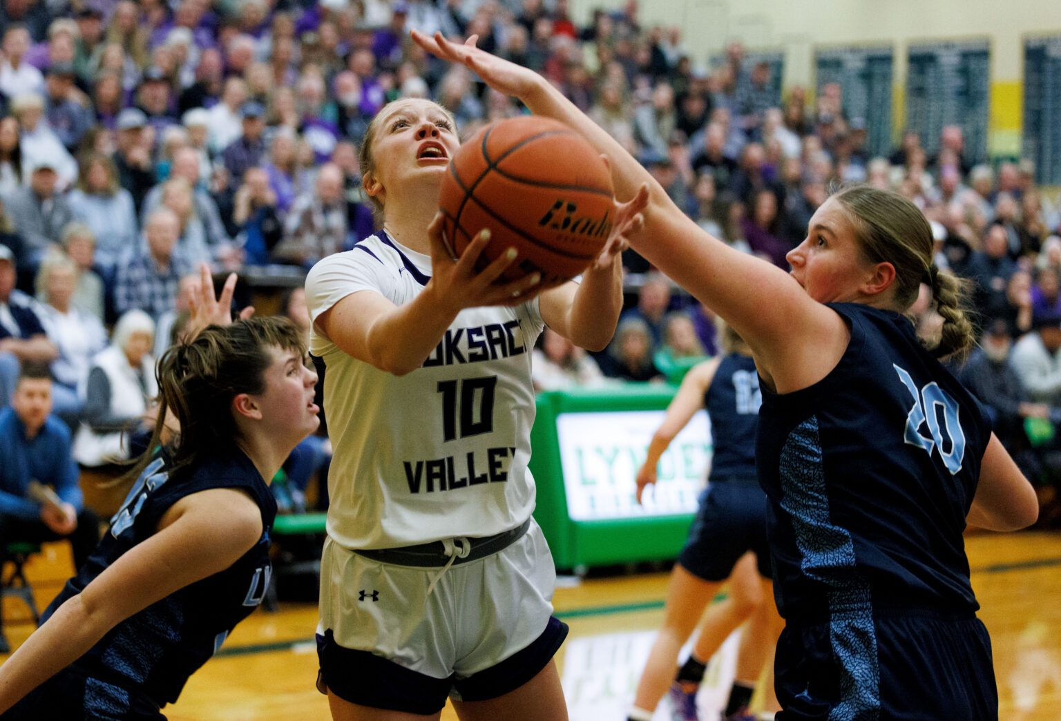 Prep Wwu Basketball Teams Enter Must Win Stretches Cascadia Daily News