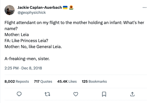 A screenshot of Jackie Caplan-Auerbach's tweet regarding a flight attendant asking a mother what her baby's name was.