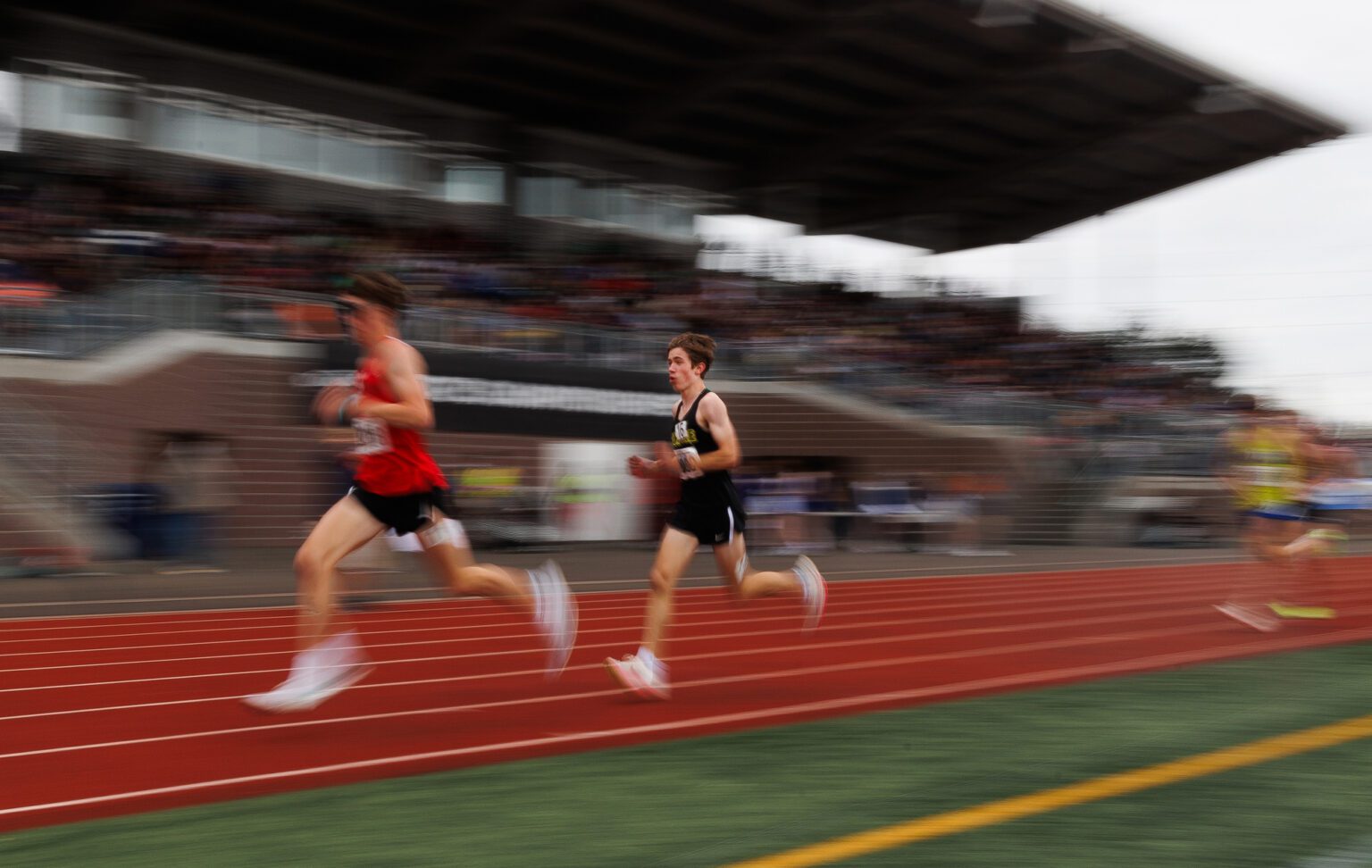 Sehome's Nick Gargano runs in the 3200 for a fifth-place finish.