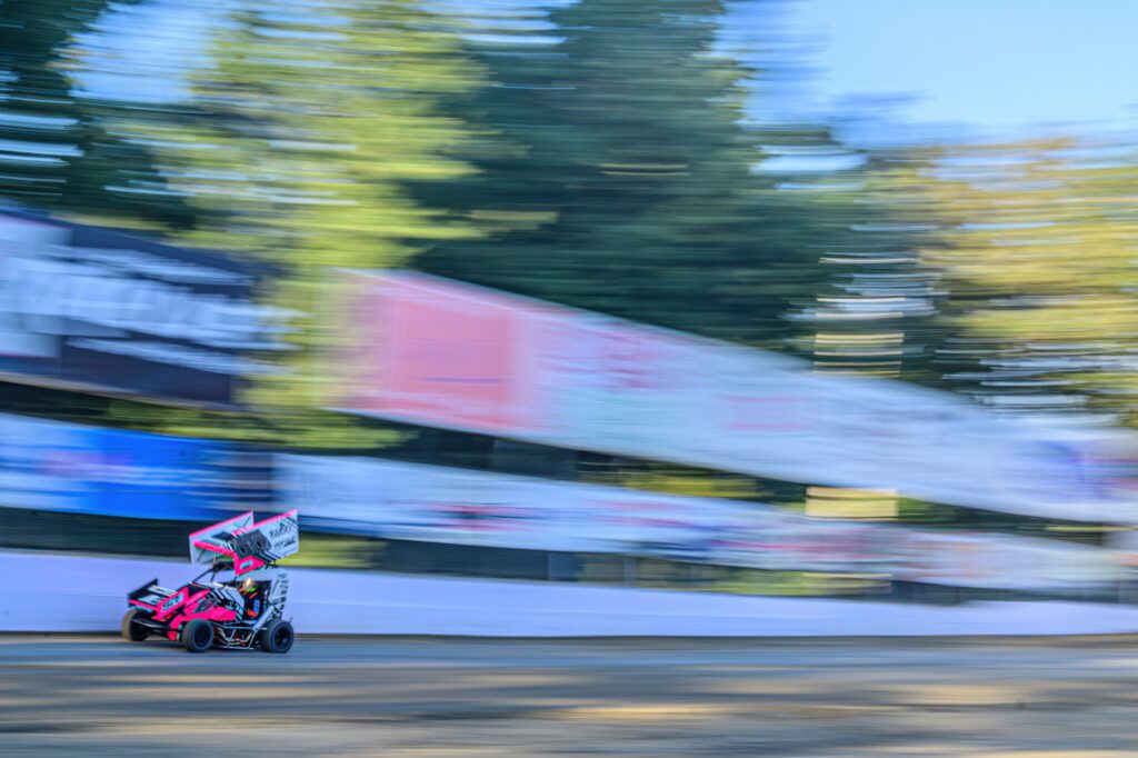 Lucas Mauldin speeds down the rear straightaway during the 600-class race.