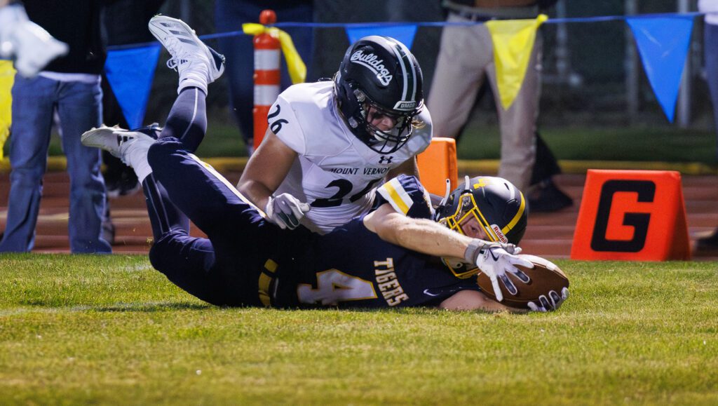 Burlington-Edison's Jakson Granger dives in for a touchdown.