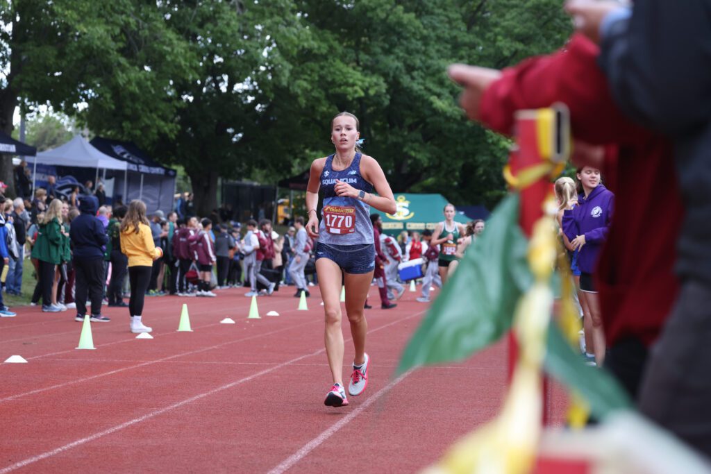 Squalicum’s Emily Bowles heads for the finish line.