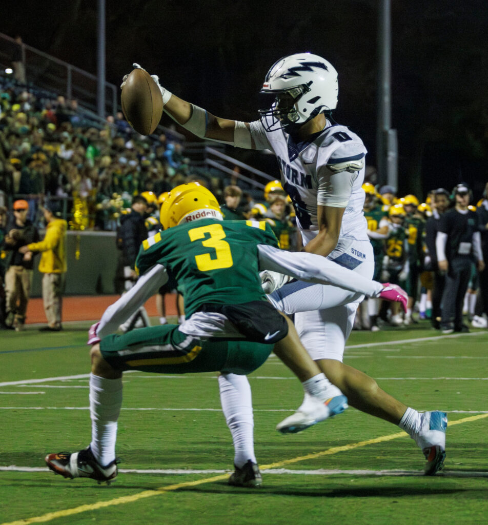 Squalicum's Laki Fagaautau runs in for the Storm’s only touchdown.