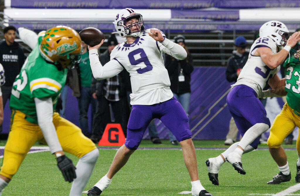 Anacortes QB Ryan Harrington throws a pass.