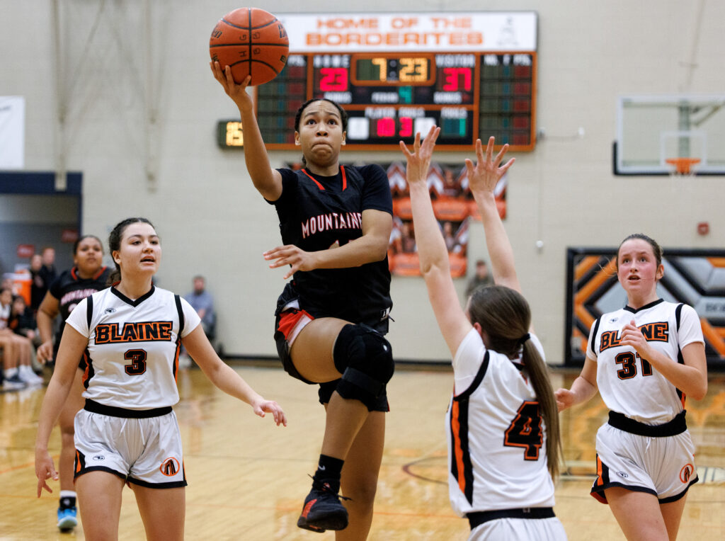 Mount Baker’s Faith Wilson makes a layup Jan. 8 as the Mountaineers defeated Blaine 53-37 at Blaine High.